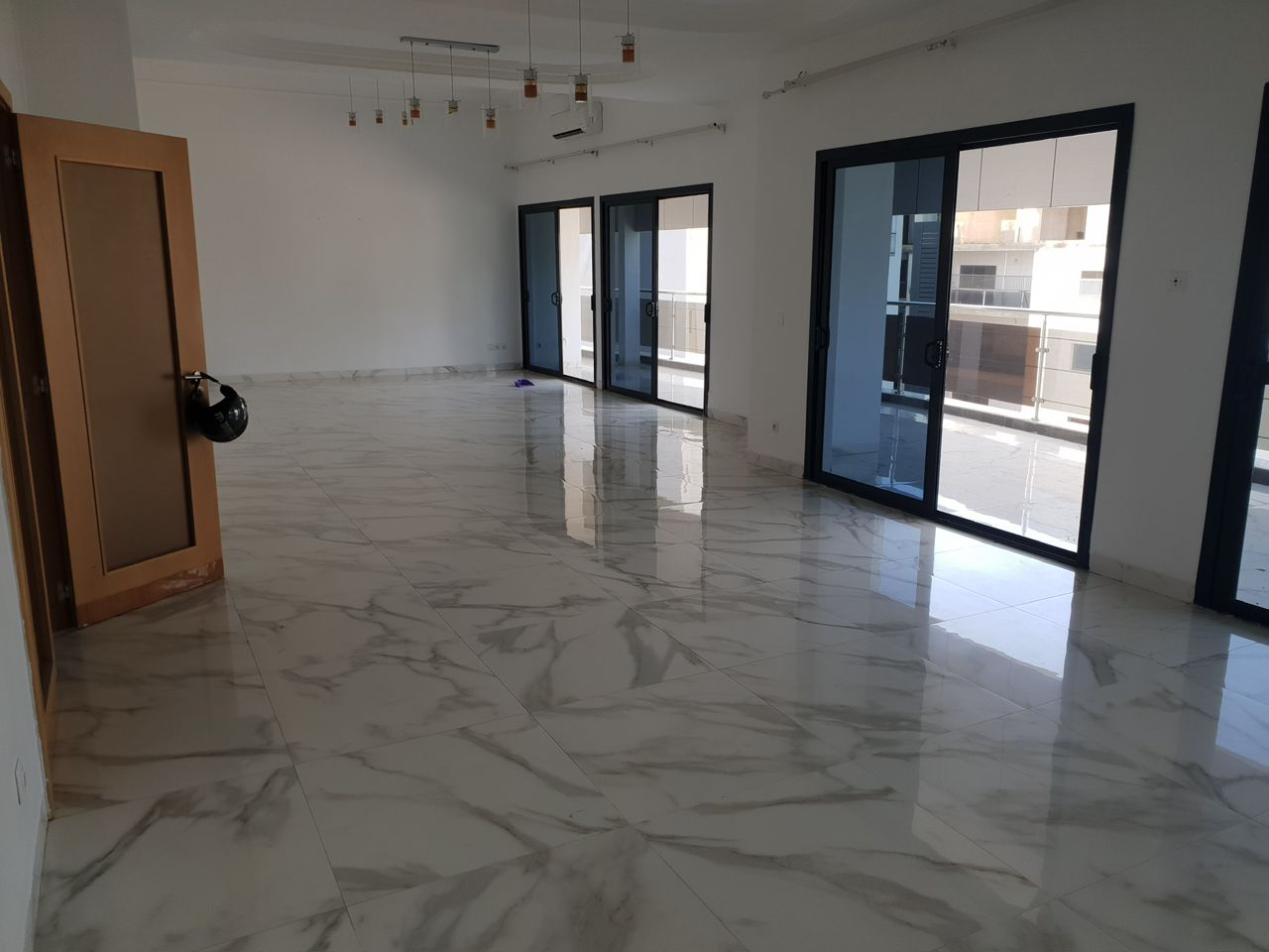 WhatsApp Image 2025-11-17 at 11.37.53 (1)